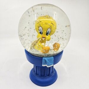 Vintage Looney Tunes Tweety Bird Taking A Bubble Bath, Warner Brothers 1996